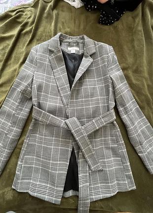 Картатий жакет