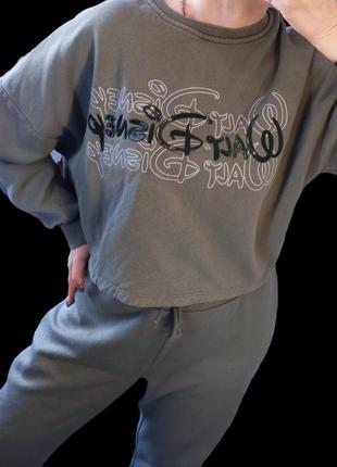 Спортивный костюм