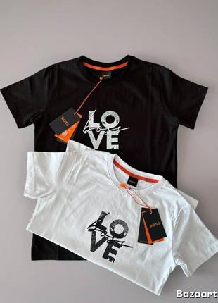 Футболка женская от бренда hugo boss.