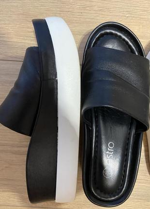 Шльопки шкіряні