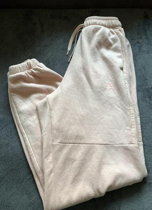 Спортивные штаны adidas