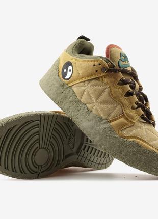 В наявності nike dunk