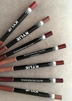 Олівці для губ kylie