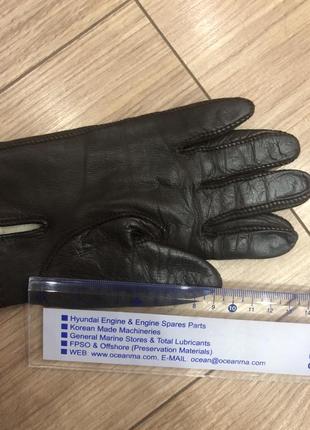 Кожаные перчатки