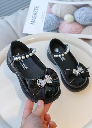 Дитячі нарядні туфлі