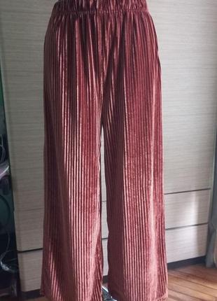 Жіночі широкі штани в рубчик 24colours р. s-м