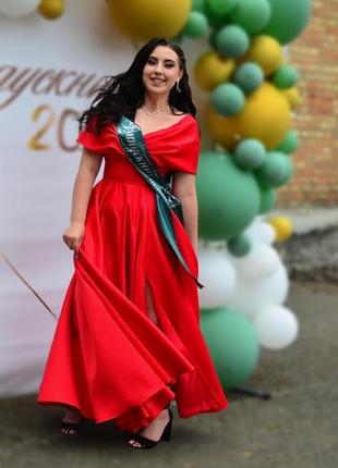 Вечірня/випускна сукня