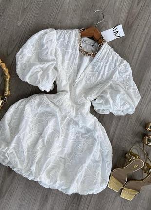 Біла сукня zara