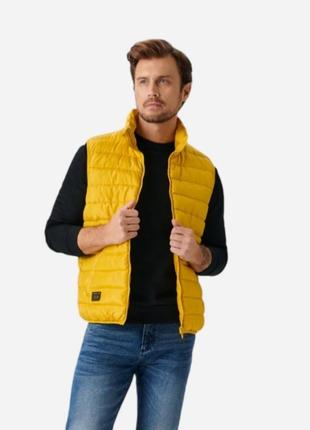 Теплый стёганый жилет