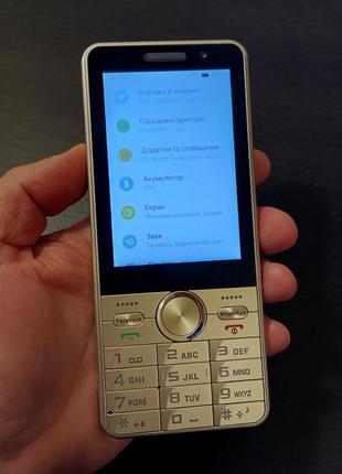 Кнопочный смартфон uniwa hope xs17 3.5" 2/16gb 2500mah 2sim 4g8 фото