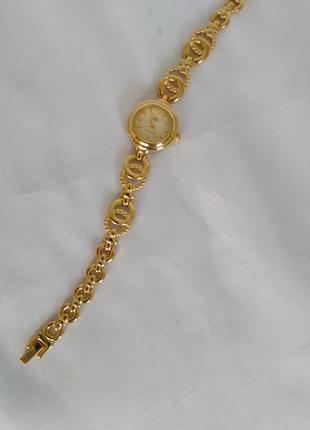 Часы кварцевые "q&q superior" женские, новые, механизм miyota (япония),