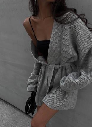 Что за весна без кардигана? 🌸
теплые и мягкие, а еще нереально стильные 🫶🏻