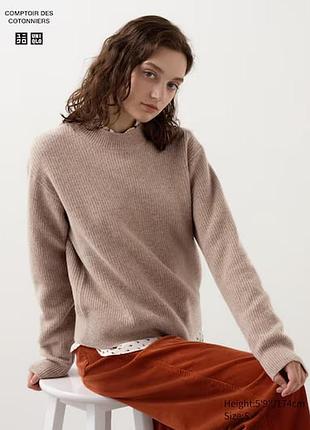 Свитер uniqlo 100 premium wool. оригинал. новые.с, м
