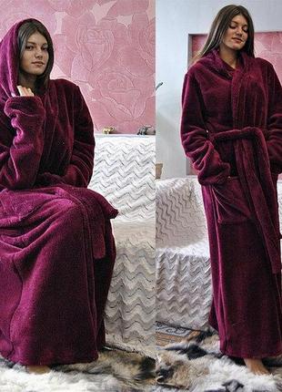 Женские махровые халаты с карманами и капюшоном