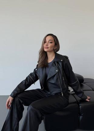 Эффектная косуха с акцентными замочками