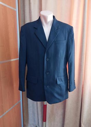 Мужской классический пиджак