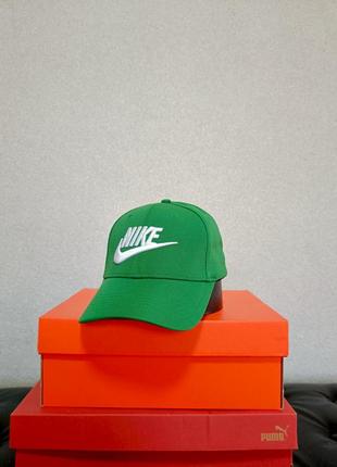 Бейсбольна кепка nike
