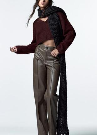 Брюки из эко кожи zara
