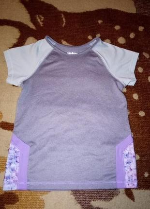 Футболка спортивна