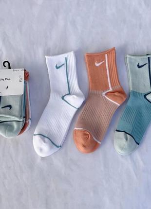 Носки шкарпетки nike набір 3 пари різних кольорів