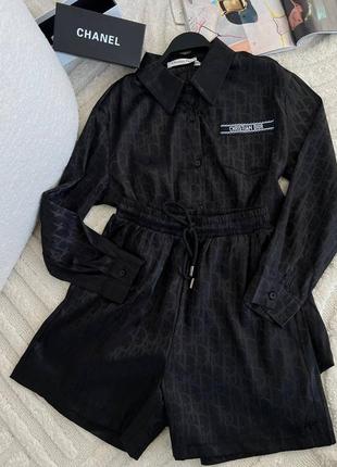 Костюм люкс класу