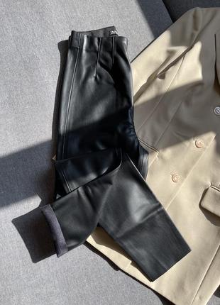 Базовые, черные леггинсы от zara
