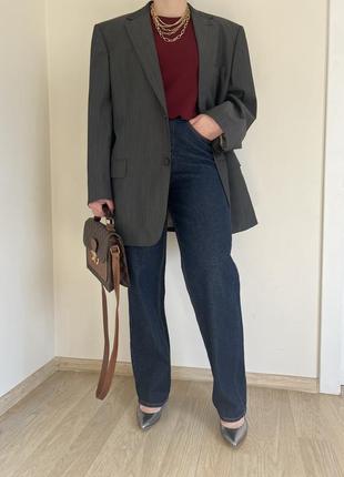 Ідеальний сірий піджак