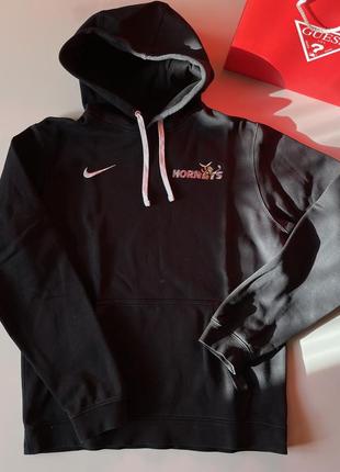 Худі nike hornets чорного кольору гарний стан розмір м - унісекс