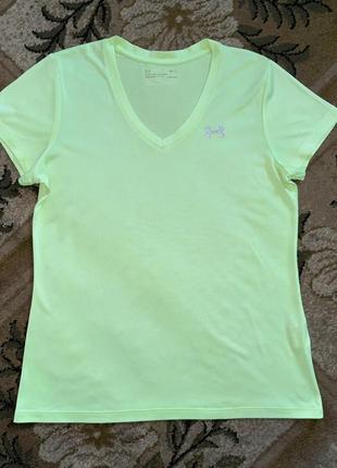 Футболка under armour. розмір жіночий м.