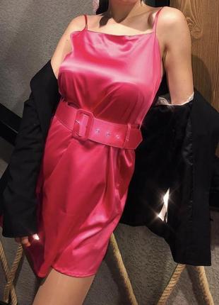 Zara сукня рожева атласна фуксія