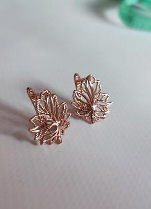 Сережки для вух золоті фотосесії листя кленове листочок канадське листя сірьожки...
