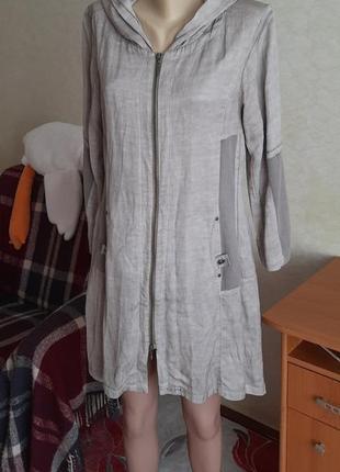 Плащ, ветровка женская.