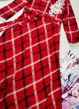 Платье женское длинное красного цвета в клетку на молнии с поясом от бренда italy s m2 фото