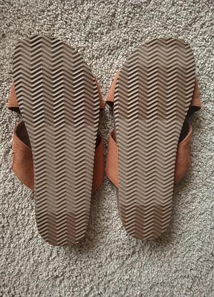 Сандалии женские 2
