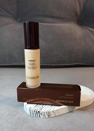 №5 зволожуючий тональний крем hourglass ambient soft glow foundation