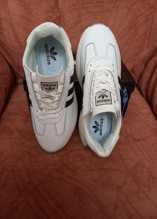 Акція знижка кросівки жіночі шкіряні білі adidas boots retropy5 фото