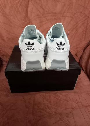 Акція знижка кросівки жіночі шкіряні білі adidas boots retropy6 фото