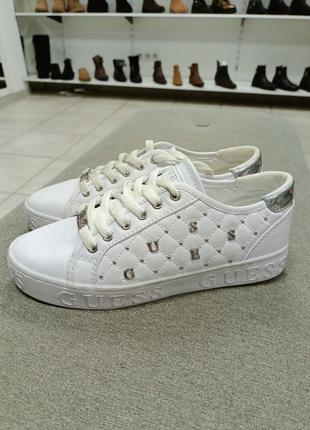 Кеди guess