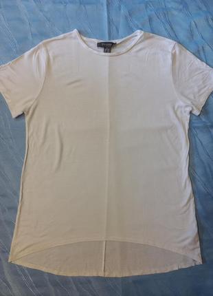 Беленькая футболка-трапеция  с удлиненной спинкой,m|l