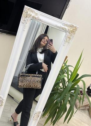 Весняний образ доповнить ніжна сумочка