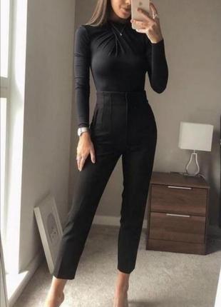 Классические брюки высокая посадка zara