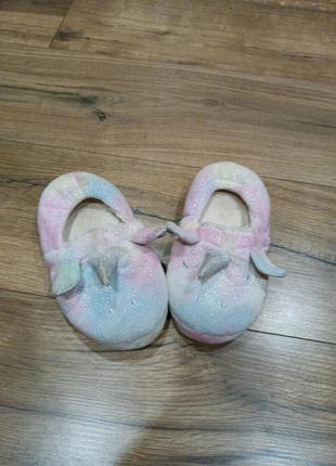 Домашние тапочки единорог