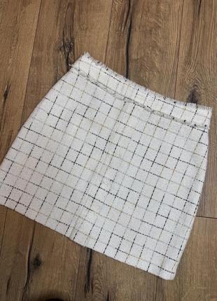 Твідова спідниця