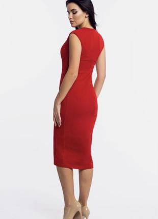Обтисла червона сукня жіноча