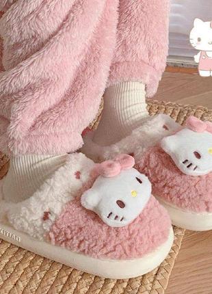 Домашние тапочки розовые hello kitty