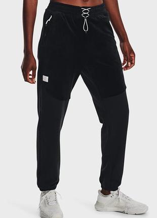 Женские черные спортивные штаны ua journey fleece jogger under armour
1373977-001