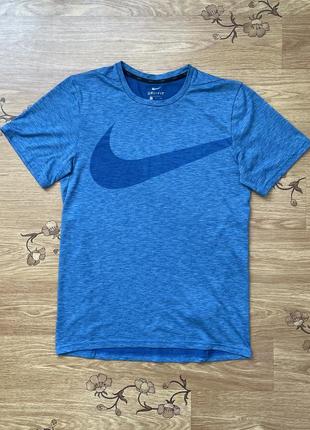 Спортивна футболка nike