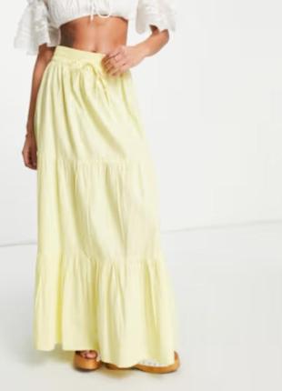 Спідниця жовтого кольору масла