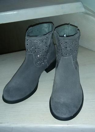 Kookai (австралія) замшеві сірі  чобітки розмір 38 (24,8см)