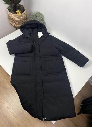 Чорна куртка подовжена zara m